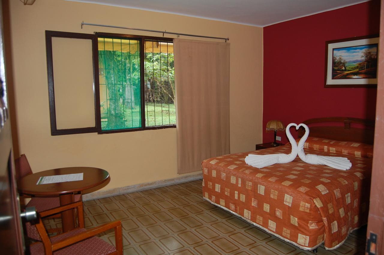 Cesar'S Tropical Hotel فيلا توناري المظهر الخارجي الصورة